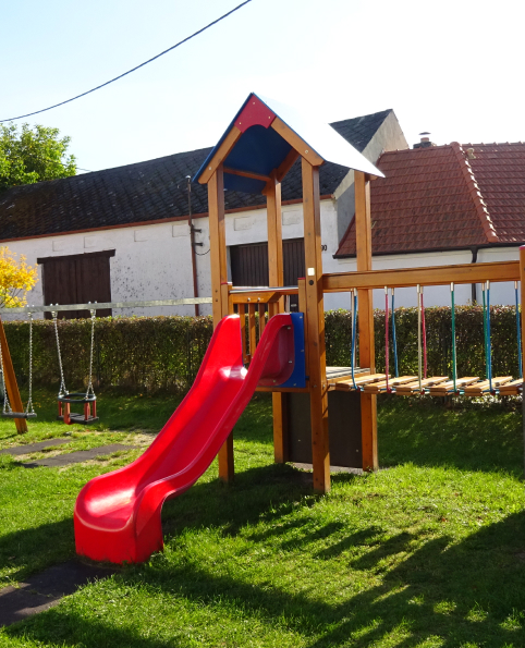 Základní škola a Mateřská škola Dešov